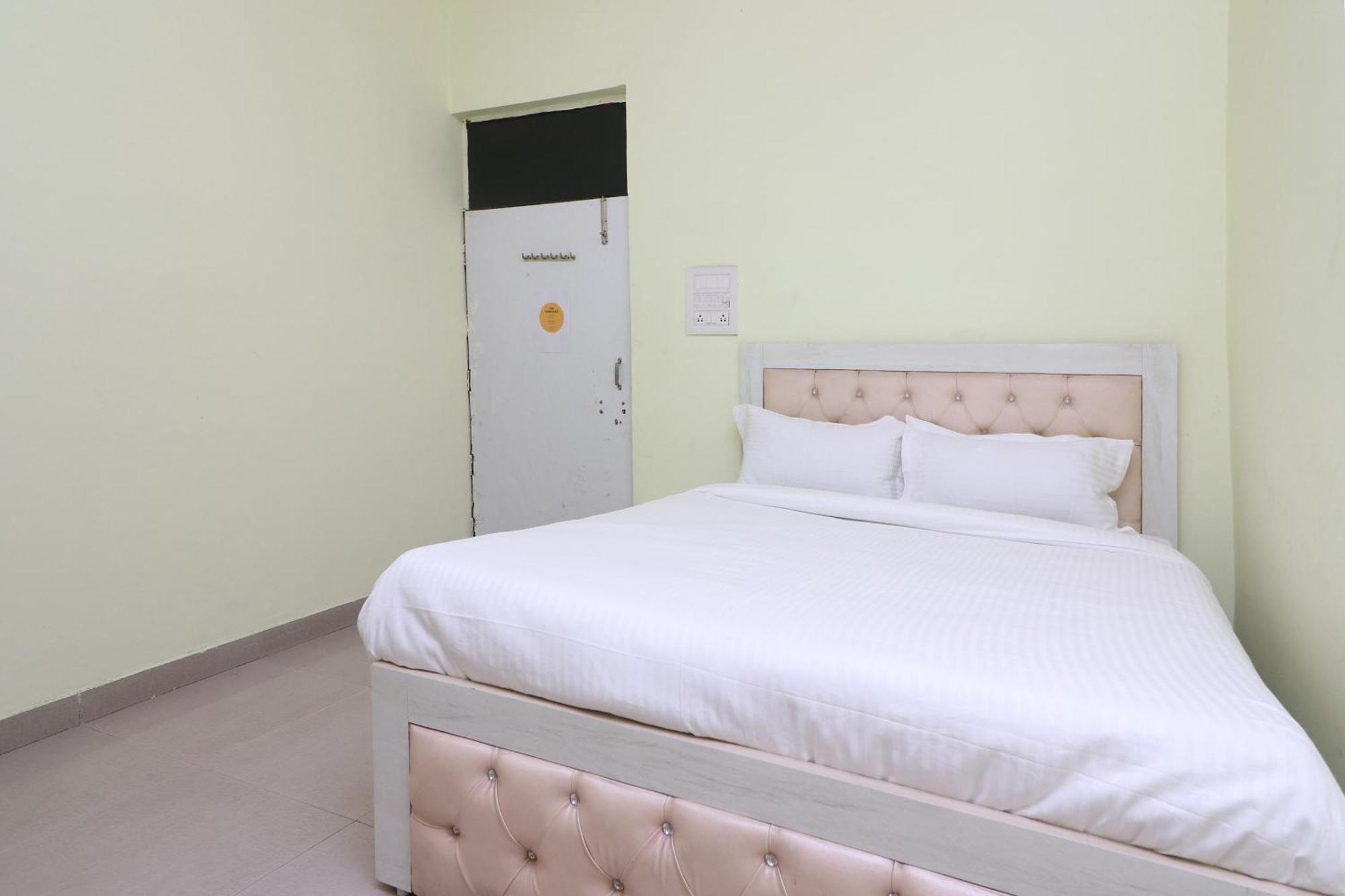 Hotel O Mulaqat Dadri Екстериор снимка