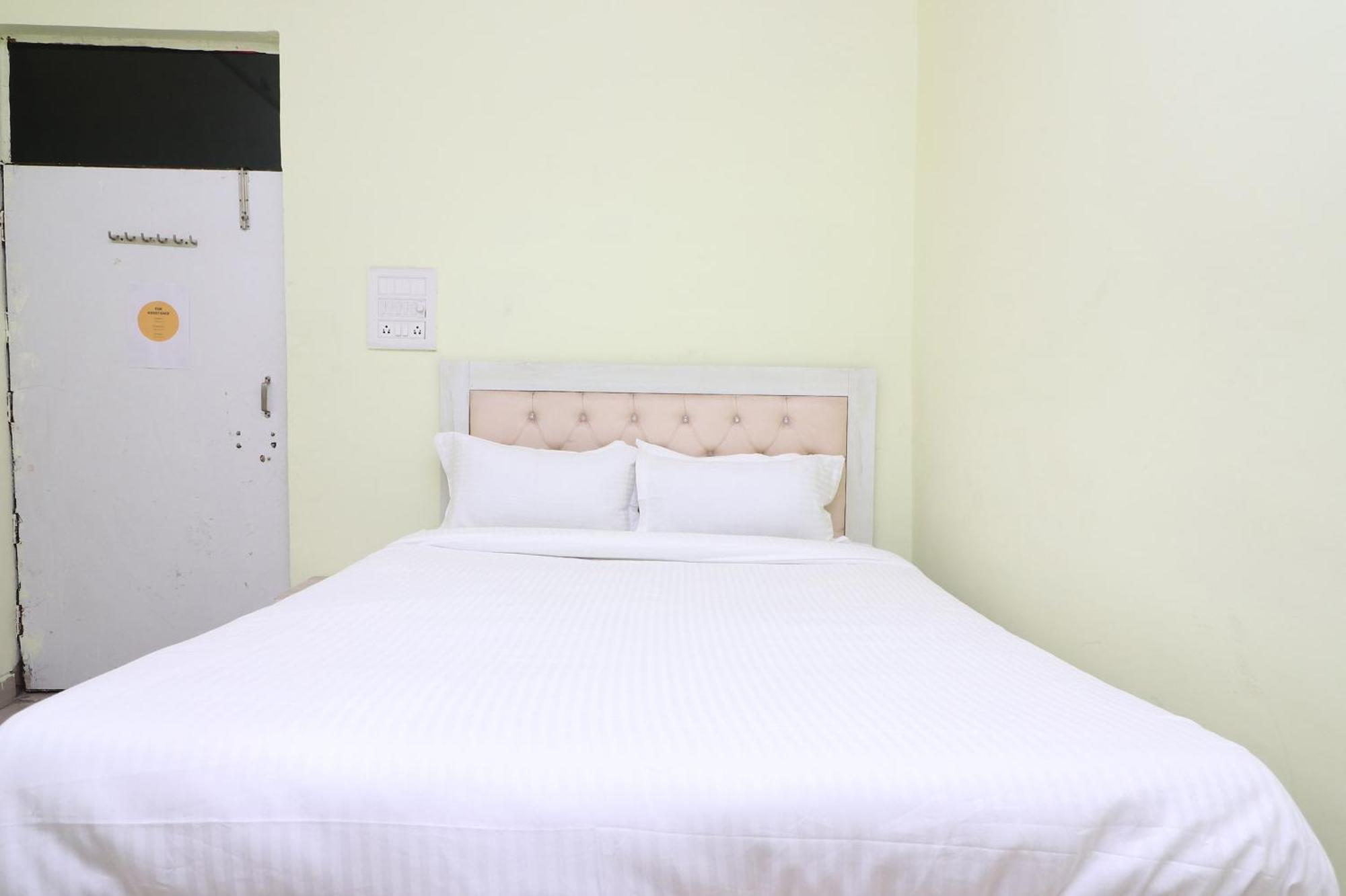 Hotel O Mulaqat Dadri Екстериор снимка
